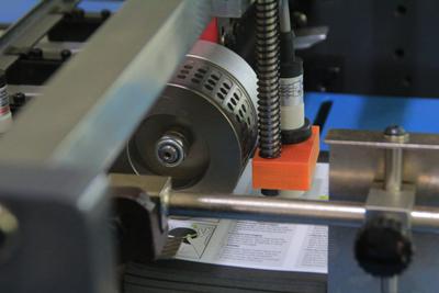 Máy gấp giấy PRY-660T với dao độc lập 3