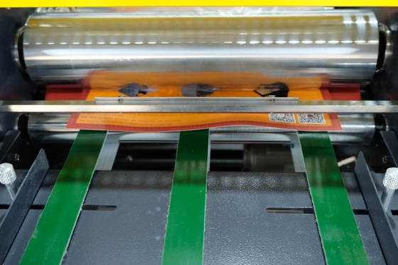 SMFM-390D Semi Automatic Digital Cut Film Laminator With Overlap Function